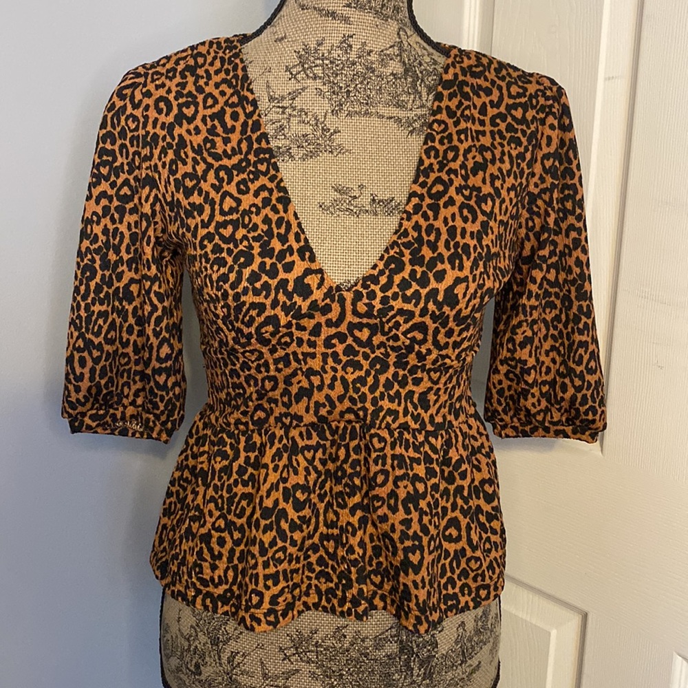 Leopard Top - Picture 6 of 9